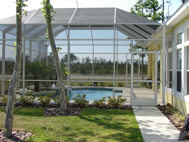 You are currently viewing L’activité d’Abri d’Albret, un constructeur français d’abris de piscine de qualité