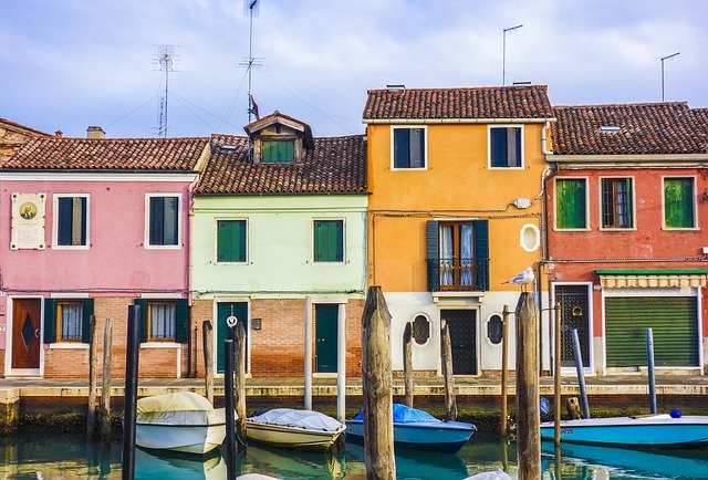 Lire la suite à propos de l’article Comment choisir la couleur ideale pour la facade de sa maison ?